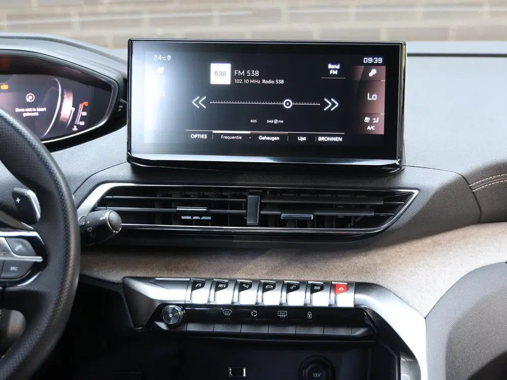 Peugeot 5008 SUV GT 180pk Automaat uit 2023, foto 14