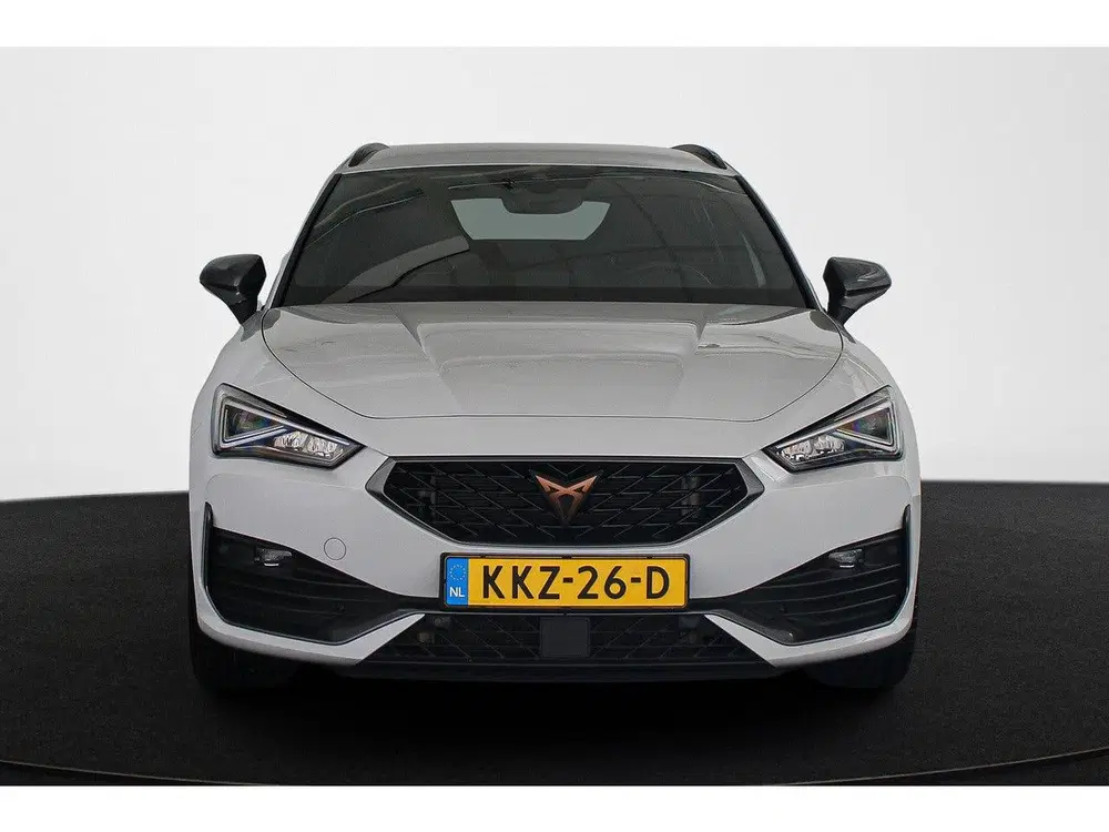 Cupra Leon 1.4 e-Hybrid Essential Achteruitrijc uit 2024, foto 14