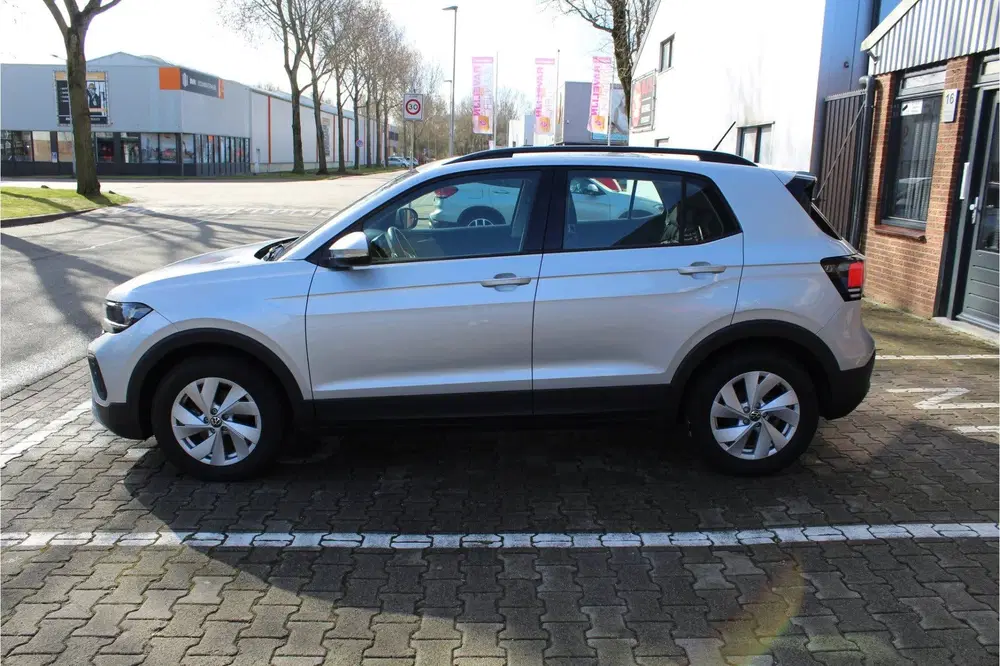 Volkswagen T-Cross 1.0 TSI Life Edition bj :02-2024 uit 2024, foto 3