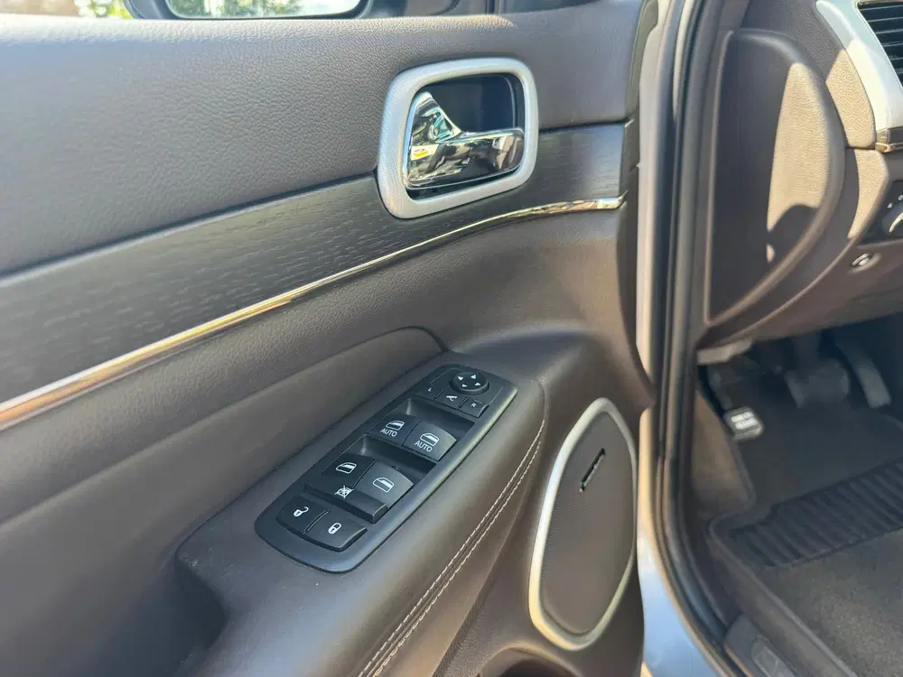 Jeep Grand Cherokee Summit- 4x4 Grijs kenteken-PANO uit 2020, foto 14