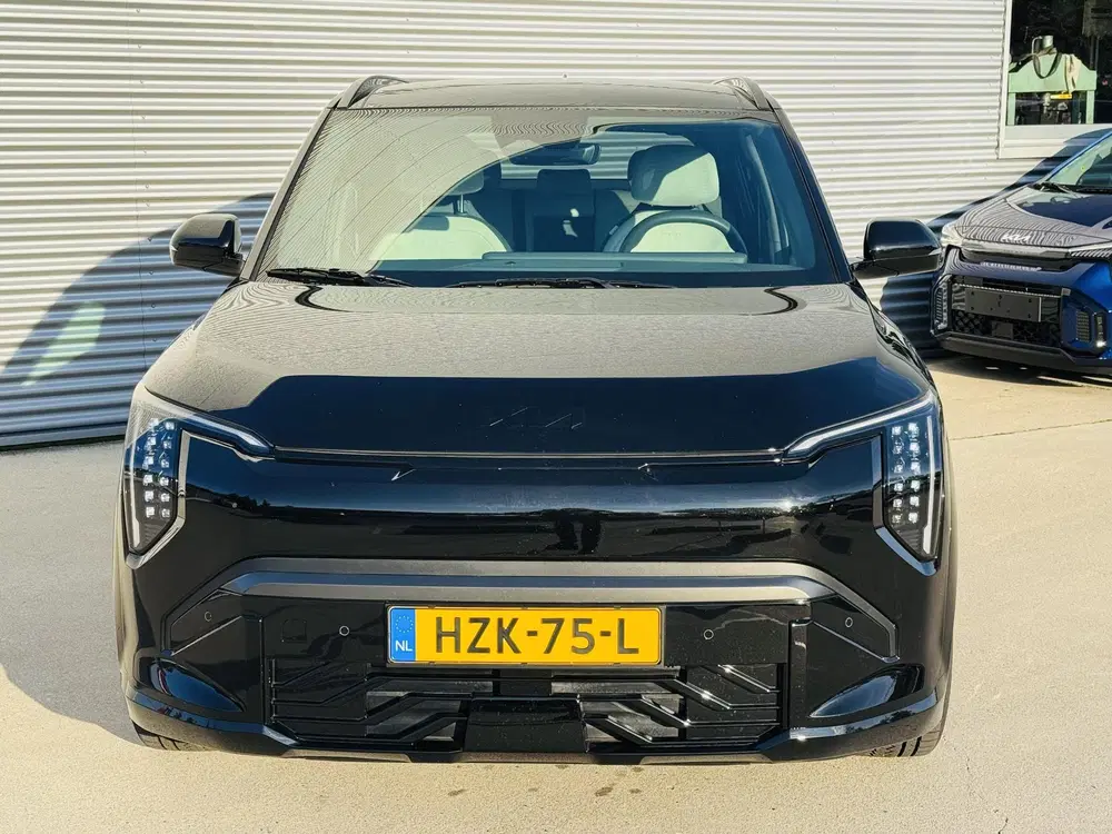Kia EV3 GT-Line 81.4 kWh Sportieve NL-dealerauto uit 2025, foto 2