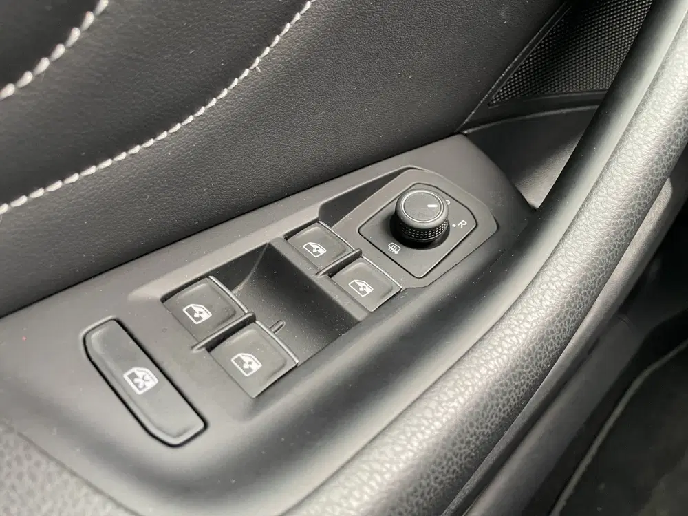 Volkswagen Passat 1.4 TSI PHEV GTE Business Pano uit 2022, foto 10