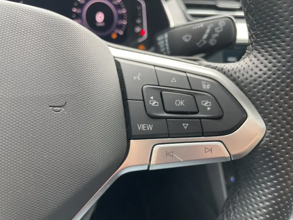 Volkswagen Passat 1.4 TSI PHEV GTE Business Pano uit 2022, foto 15