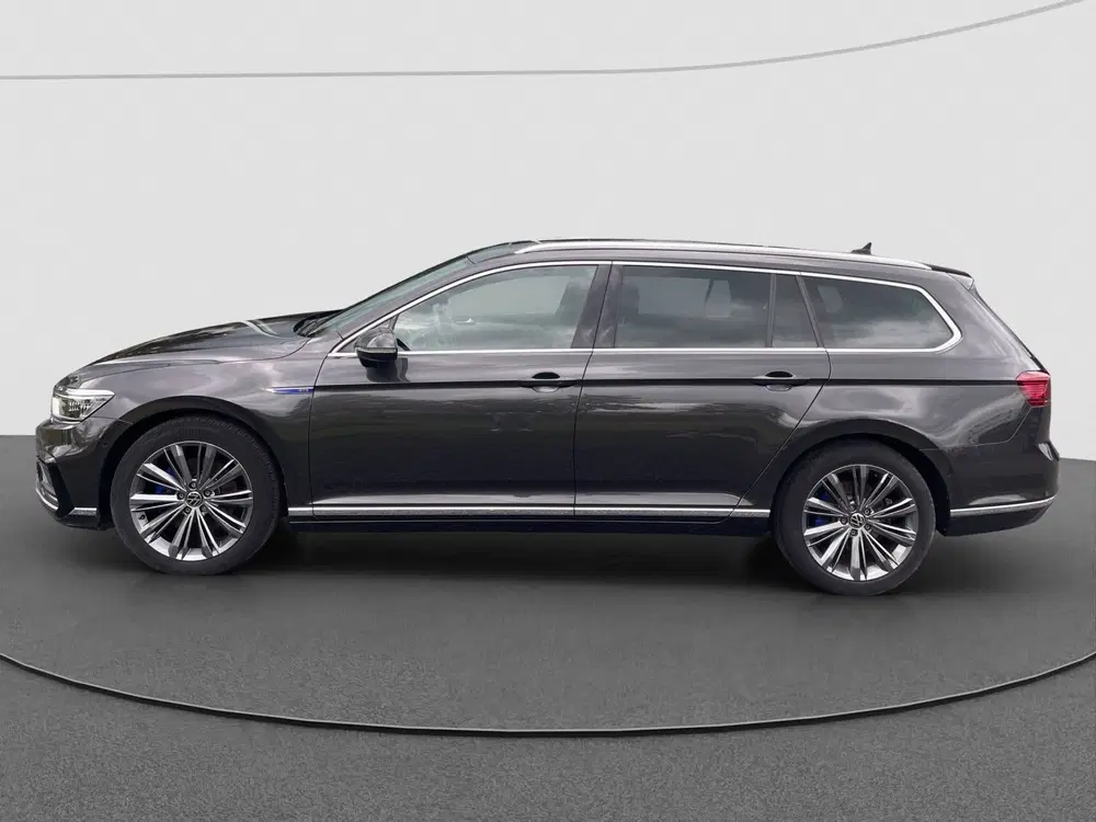 Volkswagen Passat 1.4 TSI PHEV GTE Business Pano uit 2022, foto 8