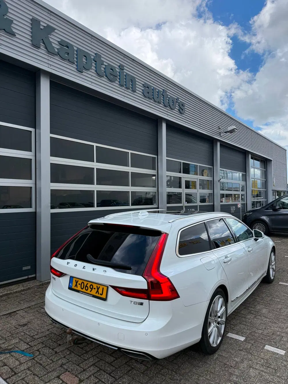 Volvo V90 2.0 T8 AWD uit 2019, foto 5