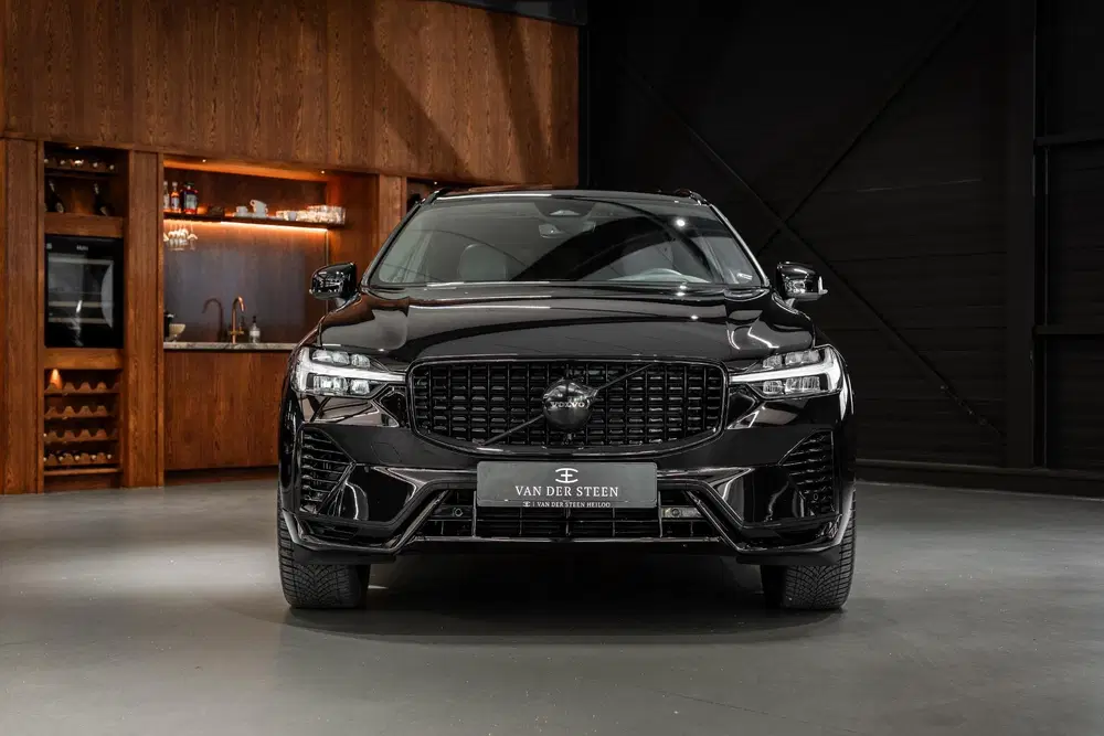 Volvo XC60 2.0 T6 Plug-in hybrid AWD Ultimate Black E uit 2024, foto 9