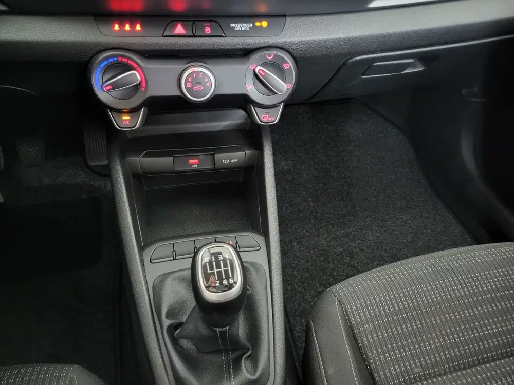 Kia Stonic 1.0 T-GDi MHEV DynamicLine uit 2021, foto 14