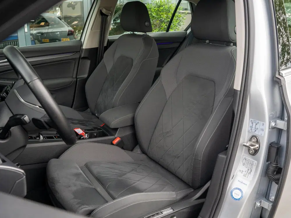 Volkswagen Golf 1.4 TSI eHybrid 204pk PHEV Style uit 2021, foto 9