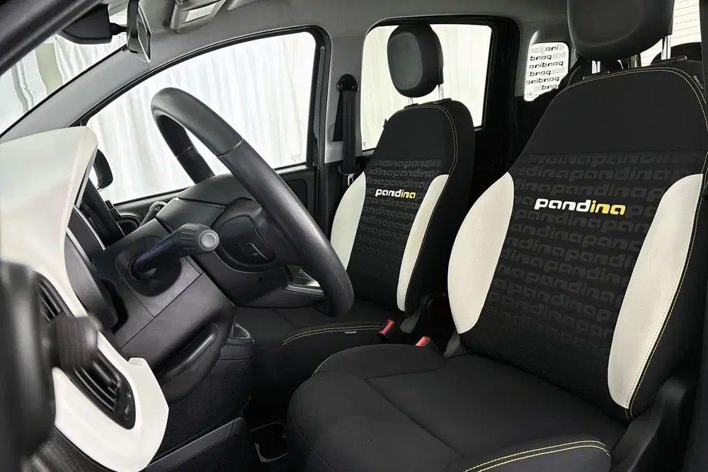 Fiat Panda 1.0 Hybrid Pandina Airco Apple CarPlay Cru uit 2025, foto 6