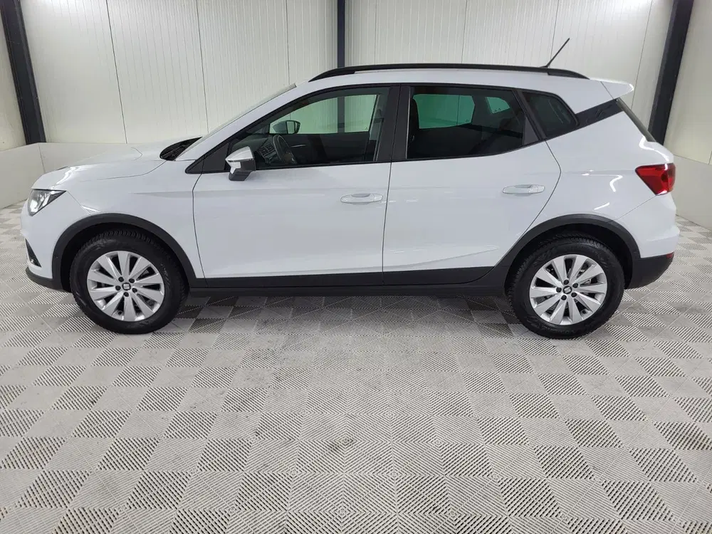 SEAT Arona Style Business Intense Automaat uit 2019, foto 3