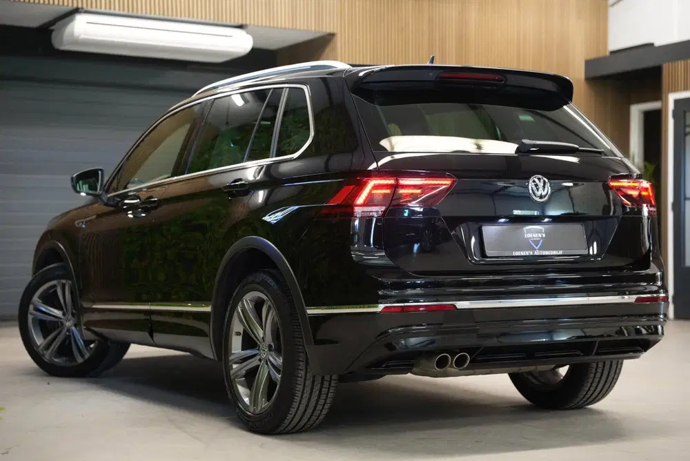 Volkswagen Tiguan 2.0 TSI 4Motion 3x R-Line uit 2019, foto 6