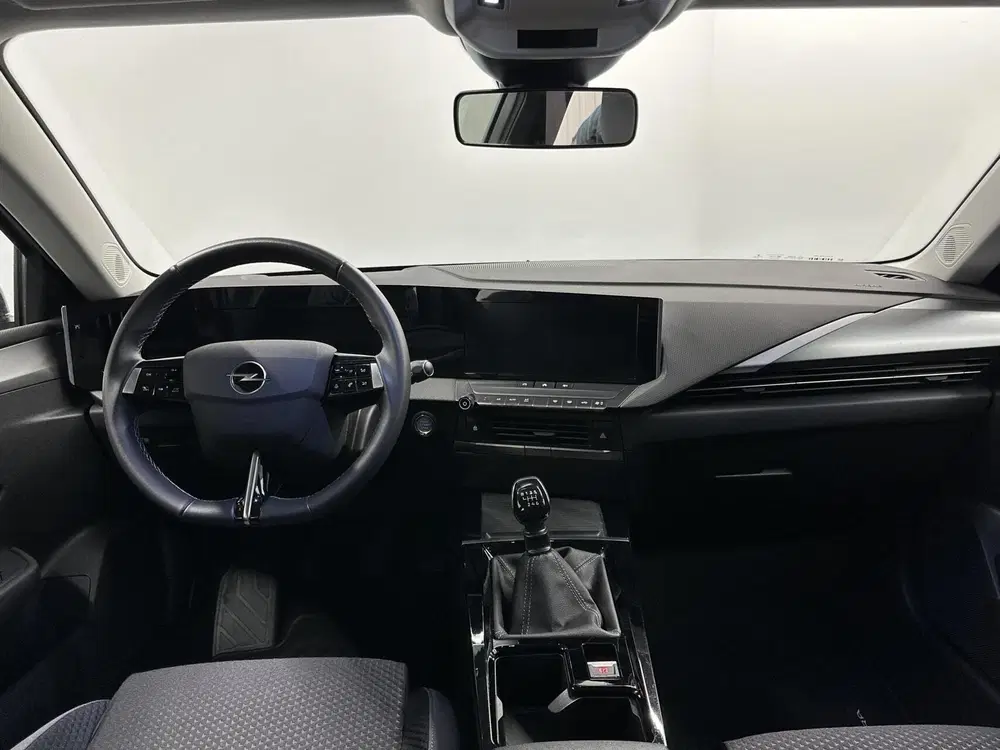 Opel Astra 1.2 Edition CARPLAY CRUISE NAVIGATIE LM uit 2022, foto 2