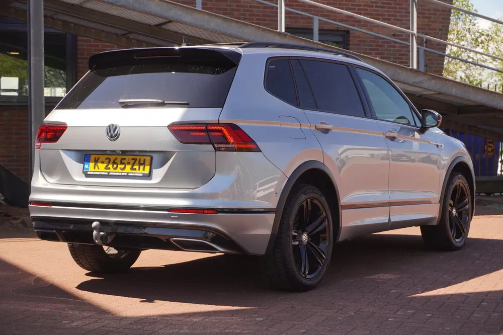 Volkswagen Tiguan Allspace 1.5 TSI Highline Business 3X R Li uit 2021, foto 4