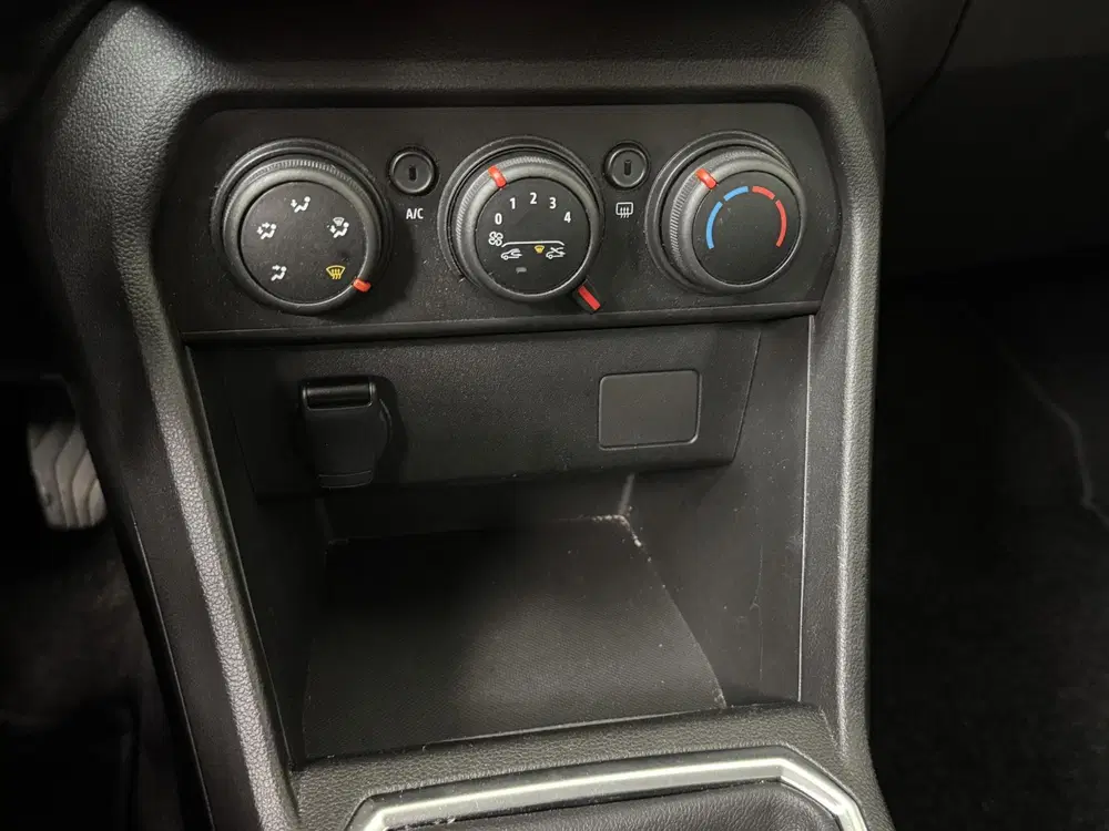 Dacia Sandero 1.0 TCe 90 Comfort uit 2022, foto 13