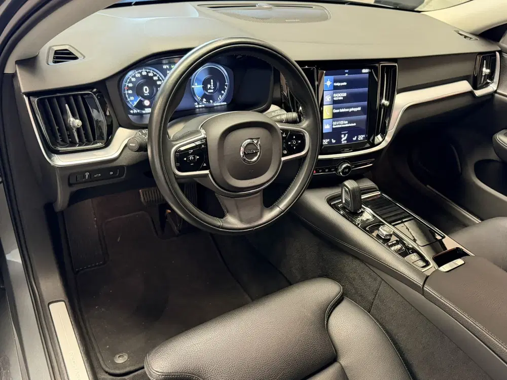 Volvo V60 2.0 T6 RECHARGE AWD INSCRIPTION 91% SOH LE uit 2021, foto 11