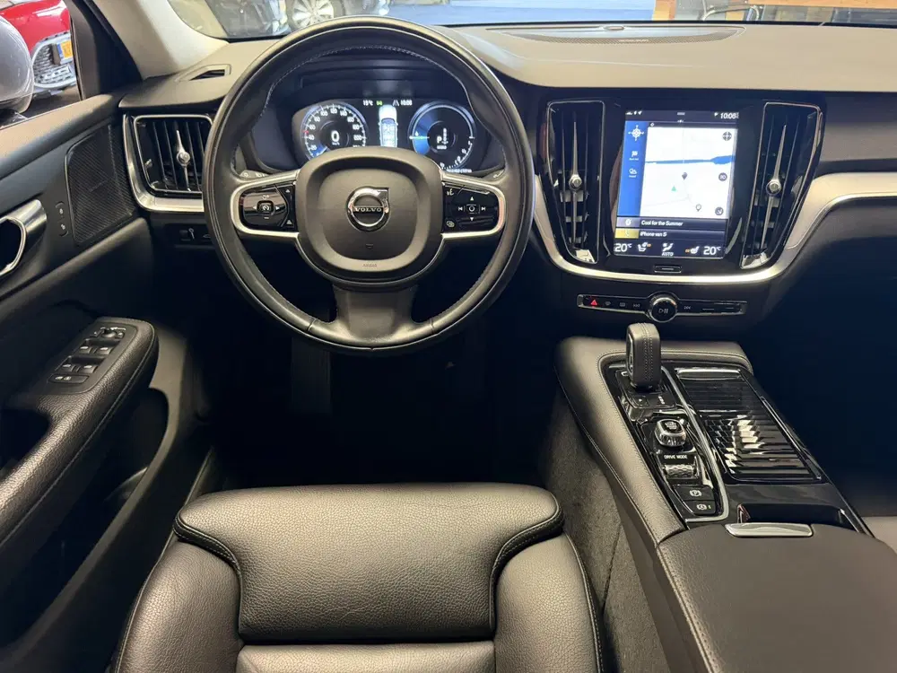 Volvo V60 2.0 T6 RECHARGE AWD INSCRIPTION 91% SOH LE uit 2021, foto 12
