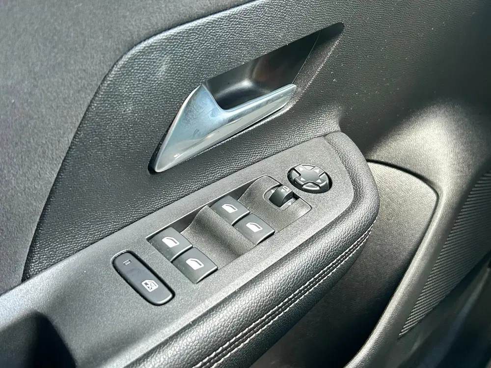 Opel Mokka Ultimate 50-kWh 11kw bl. uit 2021, foto 13