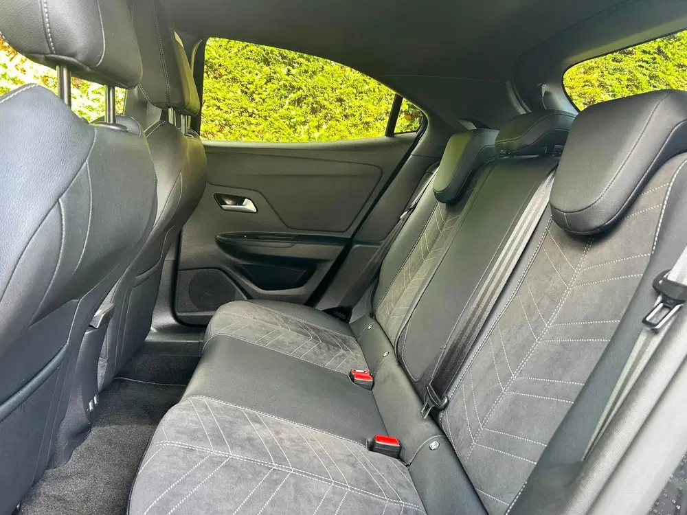 Opel Mokka Ultimate 50-kWh 11kw bl. uit 2021, foto 7