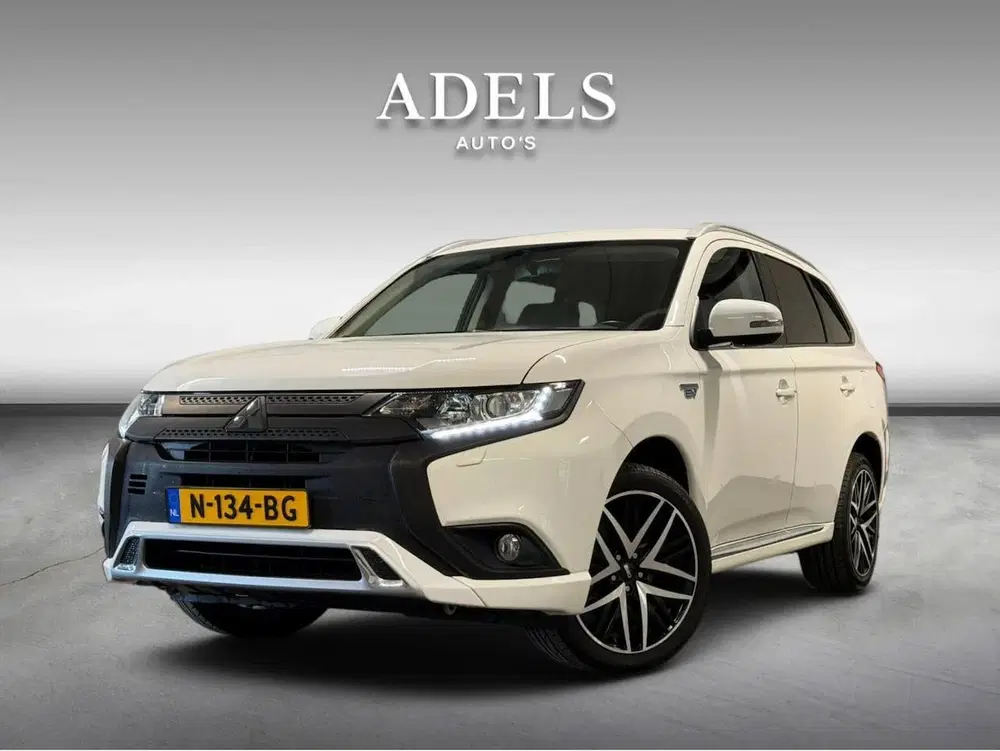 Mitsubishi Outlander 2.4 PHEV Intense 4WD Carplay uit 2019