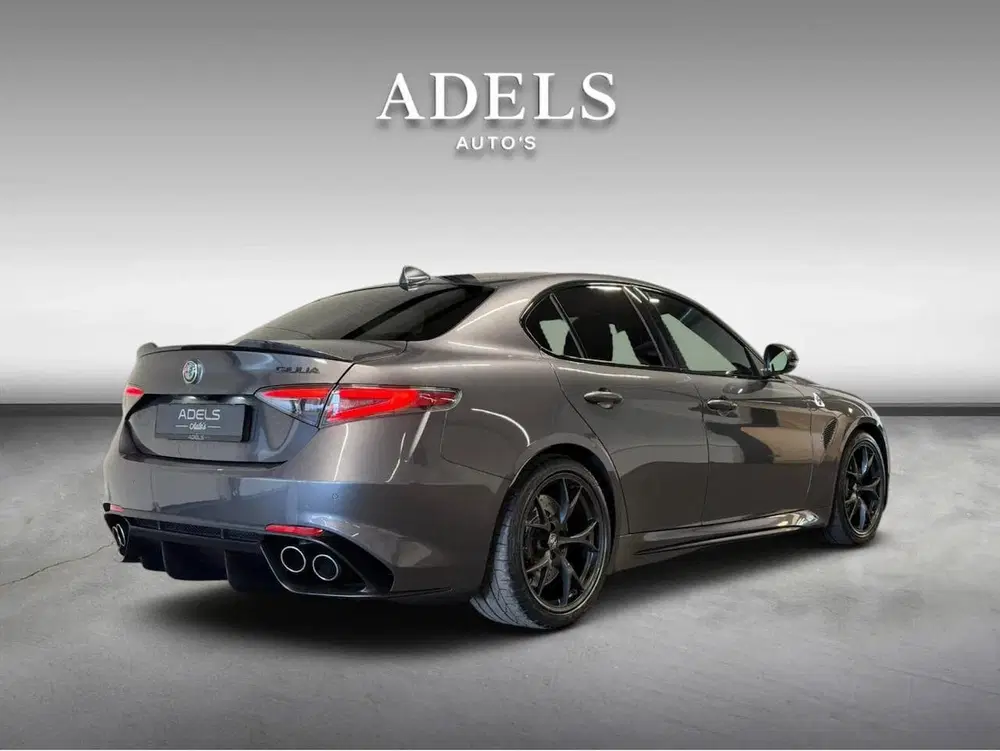 Alfa Romeo Giulia 2.9 V6 Quadrifoglio Facelift MY2021 Dealer uit 2020, foto 2