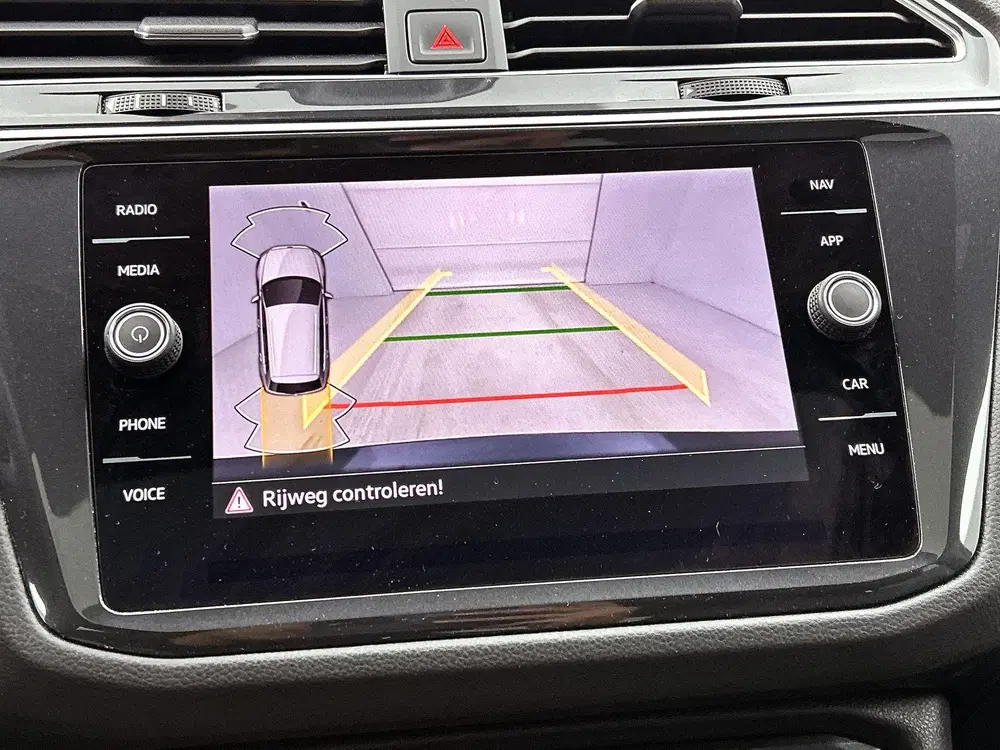 Volkswagen Tiguan 1.5 TSI R-Line Business+ uit 2022, foto 10