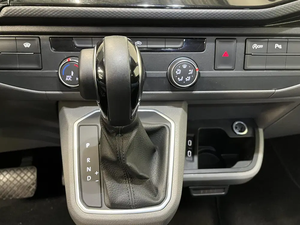 Volkswagen Transporter 2.0 TDI L2H1 Dubbele Cabine Highline uit 2022, foto 12