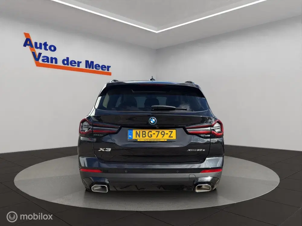 BMW X3 xDrive30e uit 2023, foto 15