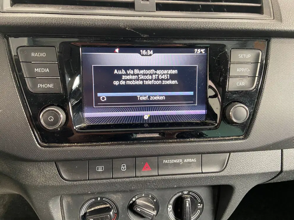 Skoda Fabia 1.0 TSI Ambition. Carplay.1e Eigenaar. APK uit 2020, foto 14