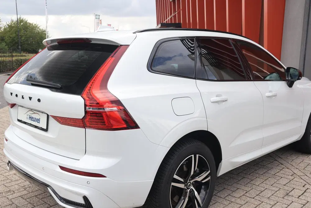 Volvo XC60 T6 Recharge AWD R-Design uit 2022, foto 14