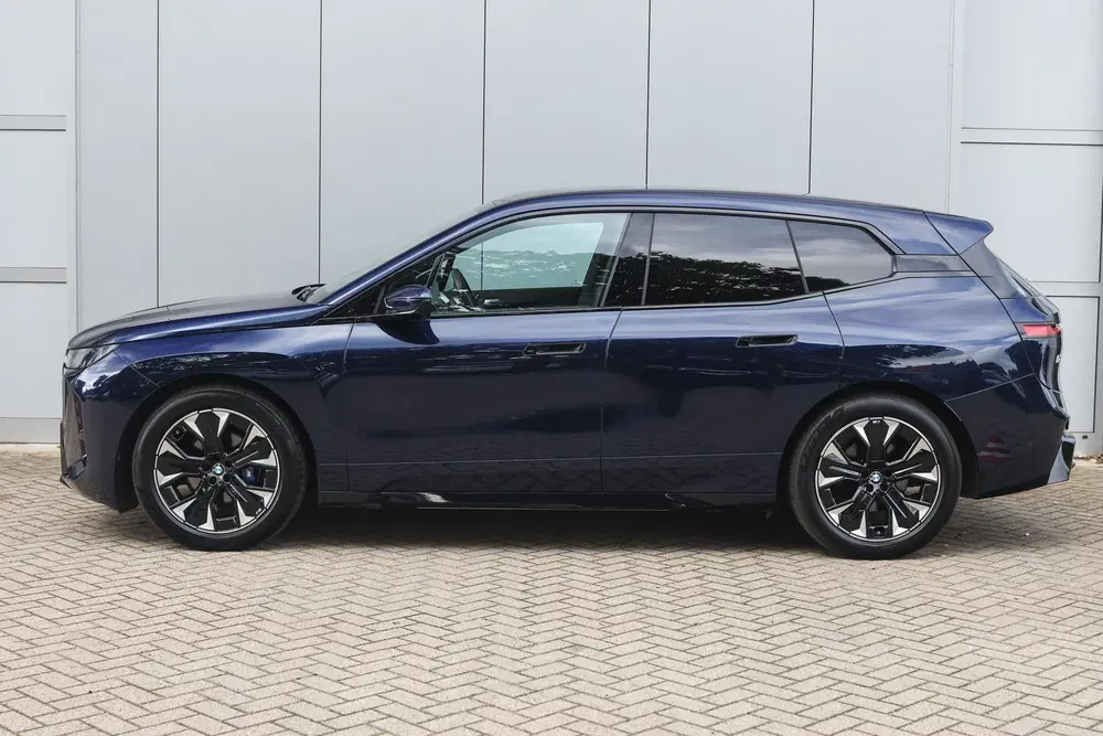 BMW iX xDrive45 M Sport uit 2025, foto 7