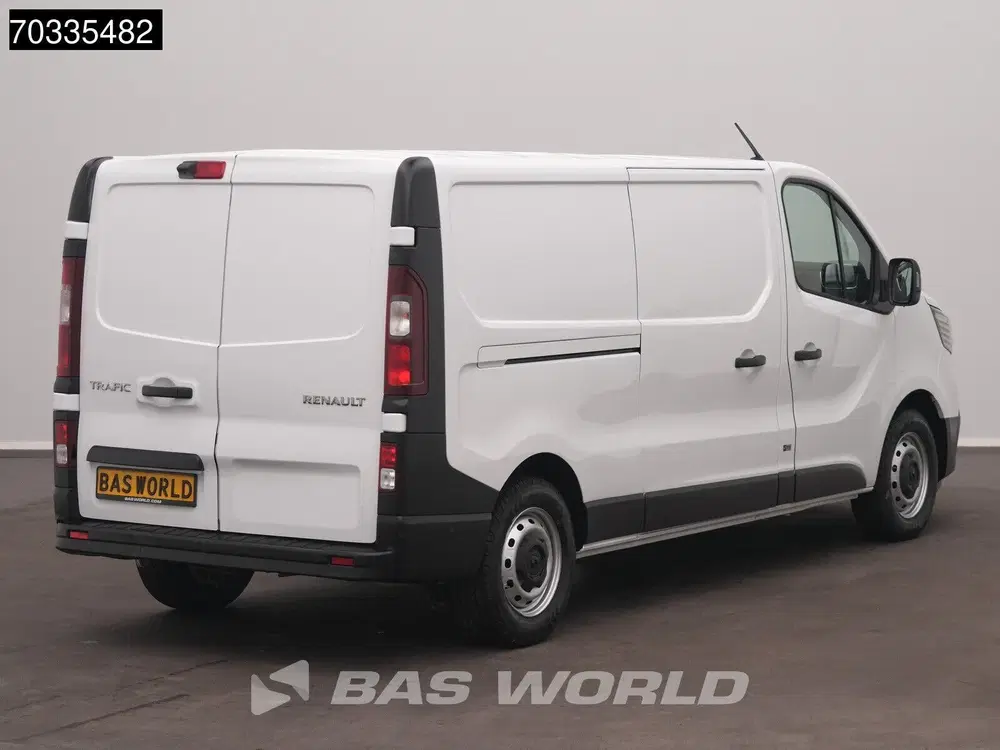 Renault Trafic 150pk Automaat L2H1 Airco Carplay Cruise C uit 2023, foto 2