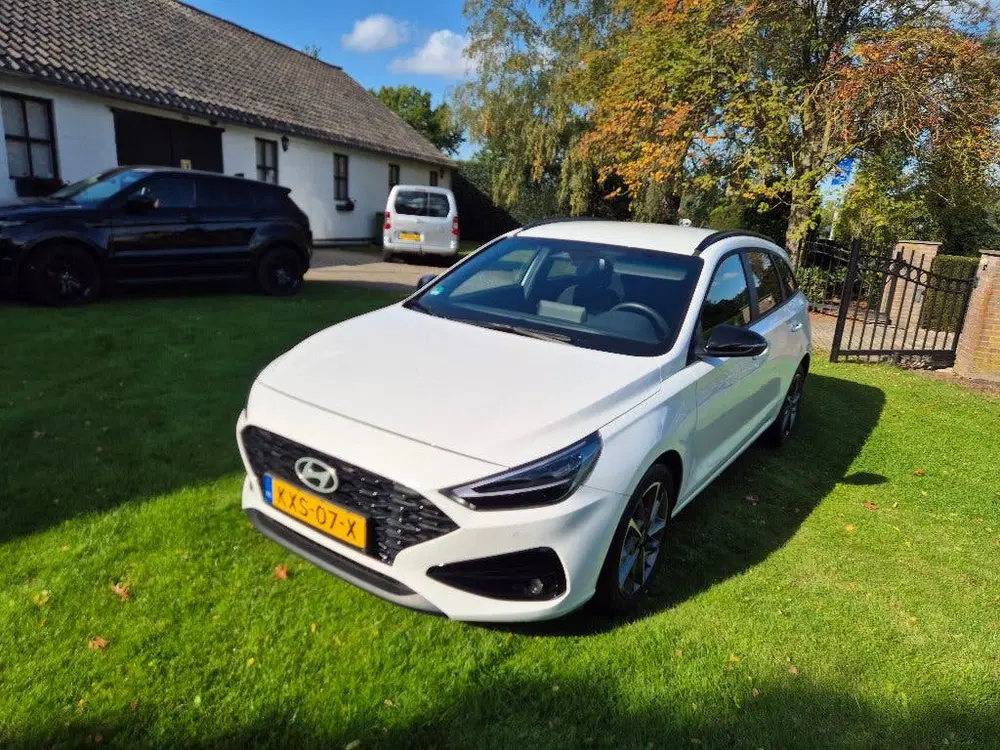 Hyundai i30 i30 1.6 T-gdi 150pk Aut. 2026 parelmoerwit uit 2026, foto 2