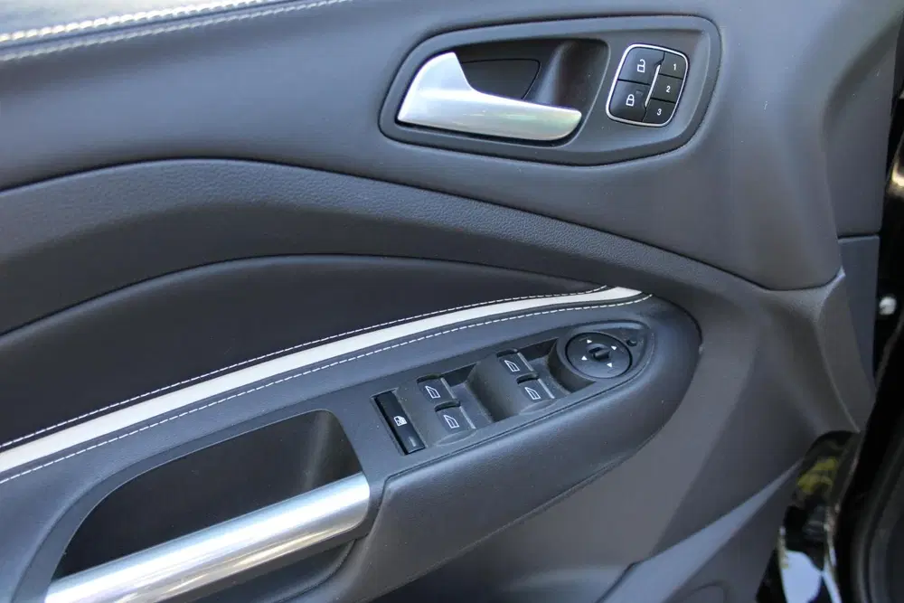 Ford Kuga 1.5 EcoBoost Vignale Trekhaak uit 2019, foto 10