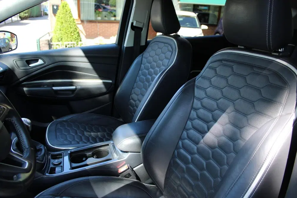 Ford Kuga 1.5 EcoBoost Vignale Trekhaak uit 2019, foto 12