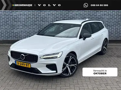 Volvo V60 2.0 T8 Plug-in Hybrid AWD Plus Dark uit 2023