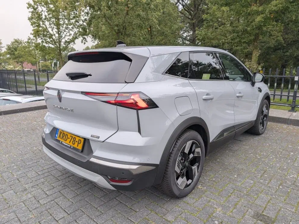 Renault Symbioz 1.8 E-Tech Hybrid uit 2026, foto 3