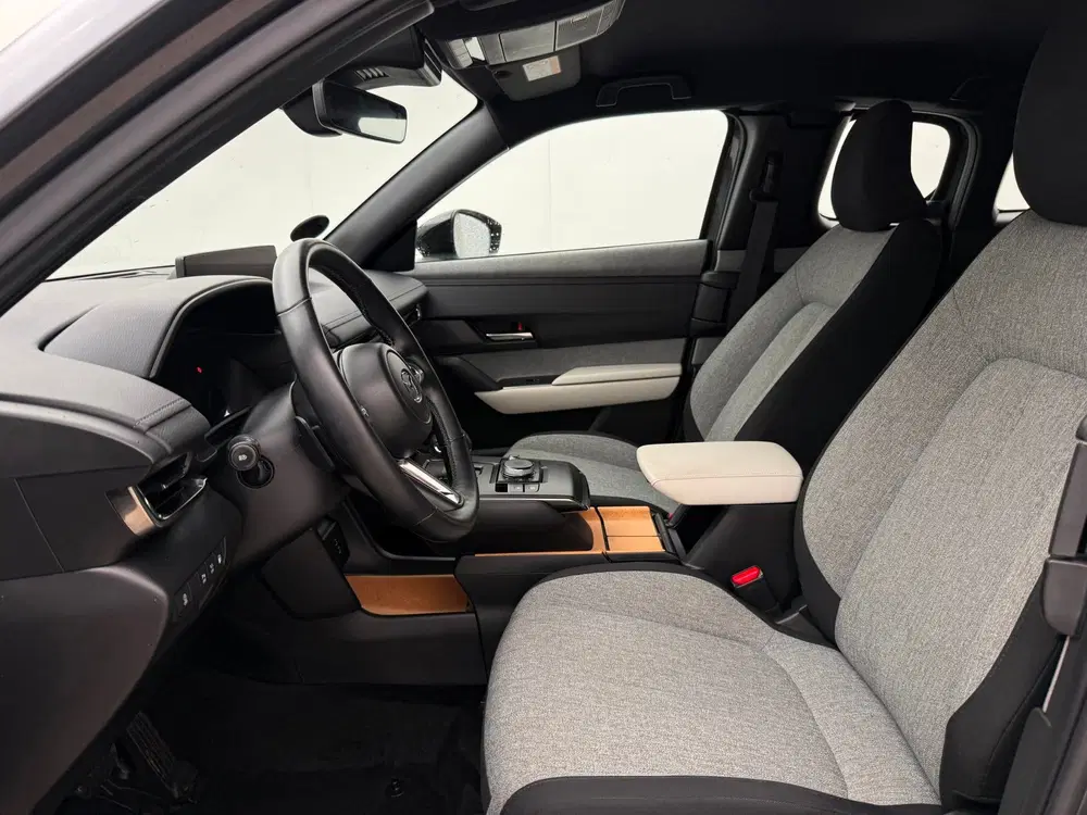 Mazda MX-30 E-SkyActiv R-EV 170 Exclusive-line PHEV uit 2024, foto 10