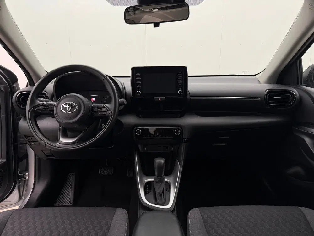 Toyota Yaris 1.5 Hybrid Comfort uit 2023, foto 11
