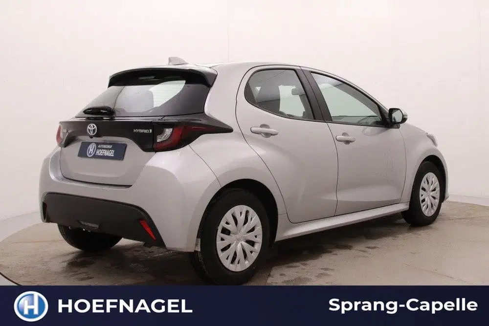 Toyota Yaris 1.5 Hybrid Comfort uit 2023, foto 2