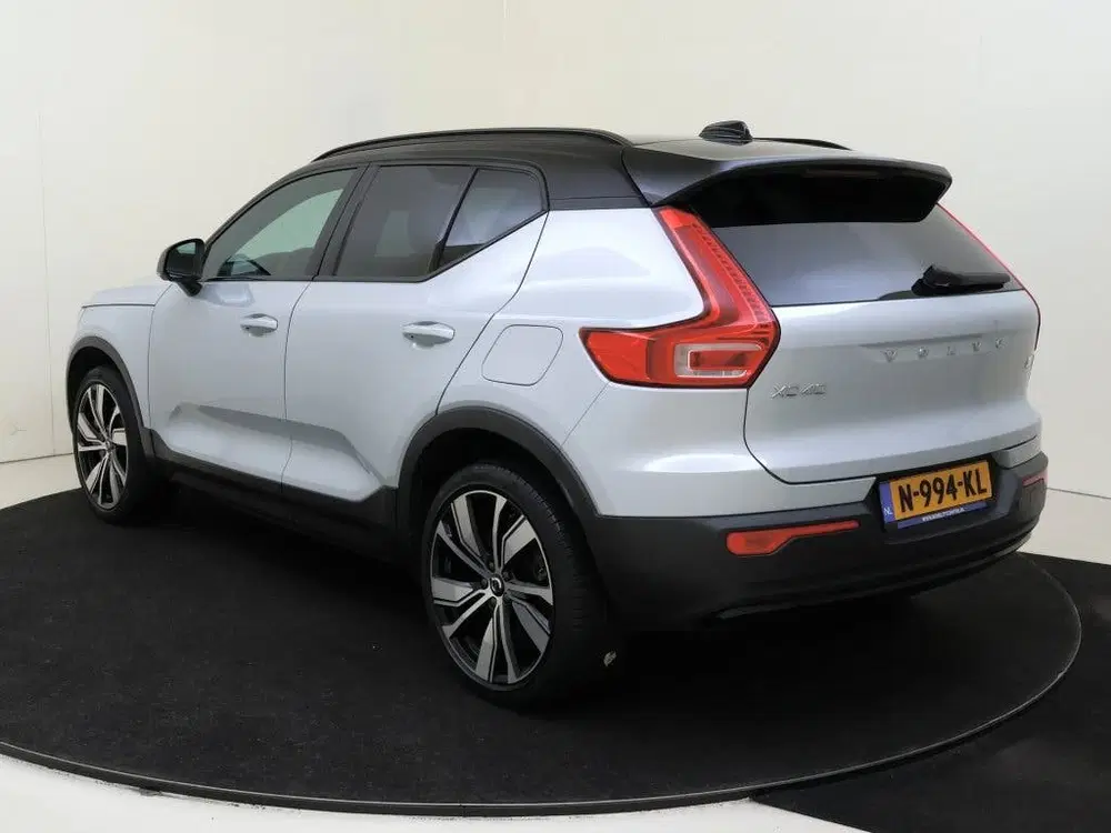 Volvo XC40 Rech. P8 AWD R-Des. uit 2021, foto 4