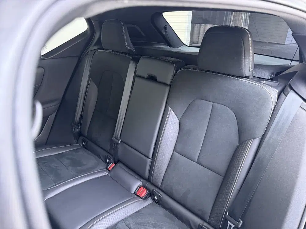 Volvo XC40 Rech. P8 AWD R-Des. uit 2021, foto 7