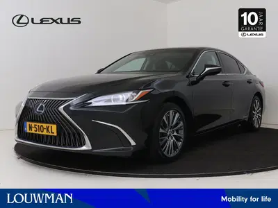Lexus ES 300h Preference Line uit 2021