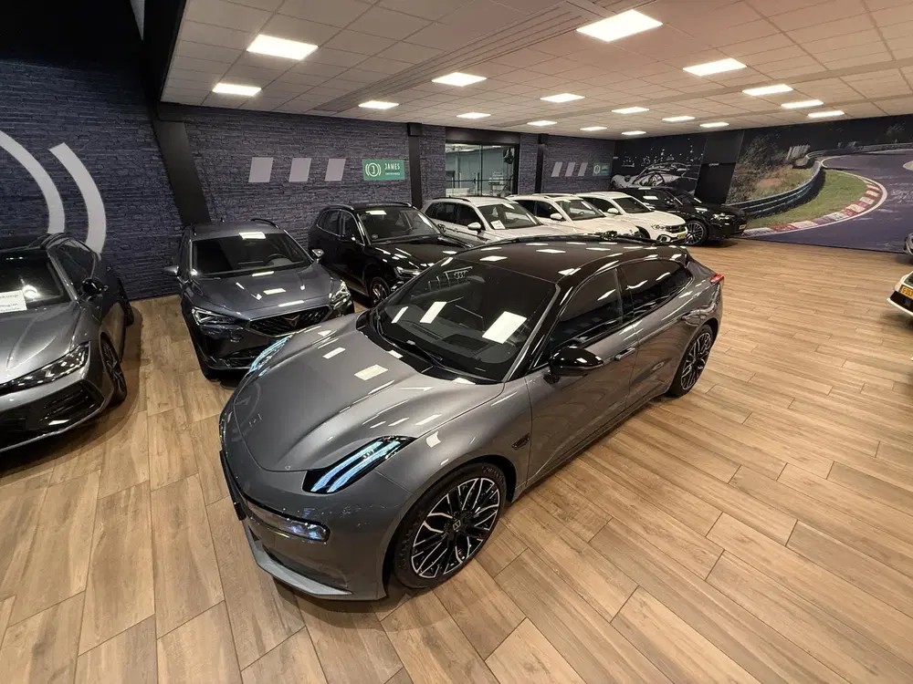 Zeekr 001 AWD Privilege 100 kWh uit 2025, foto 12