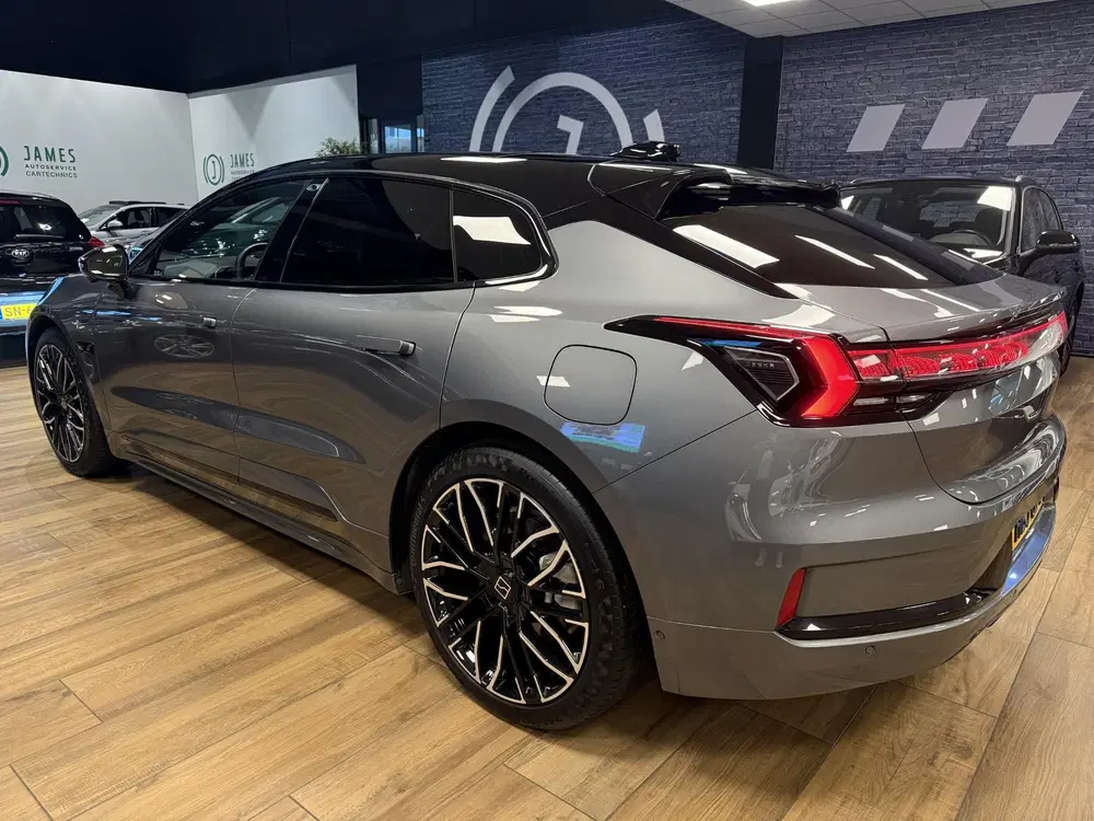 Zeekr 001 AWD Privilege 100 kWh uit 2025, foto 3