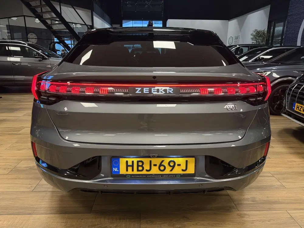 Zeekr 001 AWD Privilege 100 kWh uit 2025, foto 6