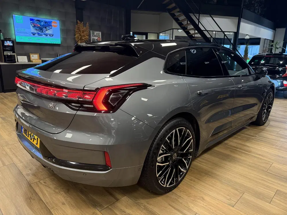 Zeekr 001 AWD Privilege 100 kWh uit 2025, foto 7
