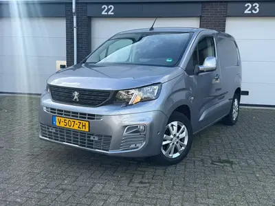 Peugeot Partner 1.5 BlueHDI Asphalt uit 2019