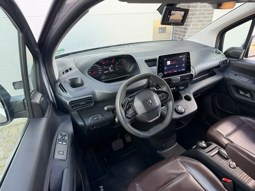 Peugeot Partner 1.5 BlueHDI Asphalt uit 2019, foto 9