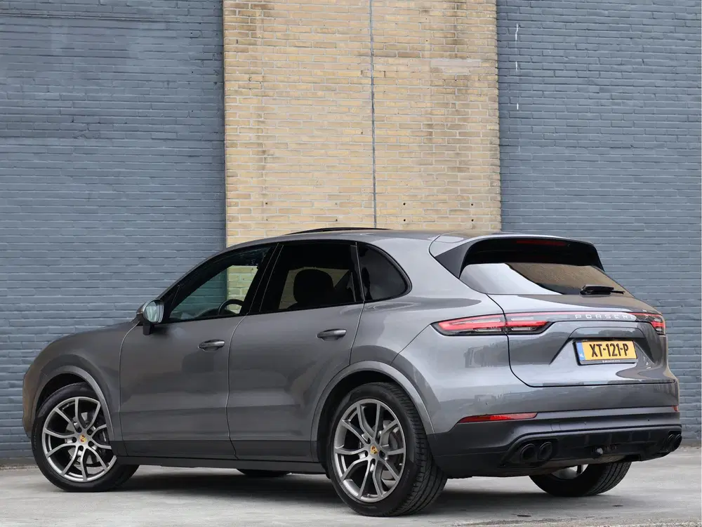 Porsche Cayenne 3.0 340PK V6 uit 2019, foto 2