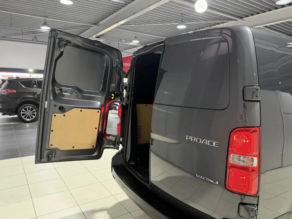 Toyota Proace Challenger Extra Range Long L2 uit 2024, foto 8